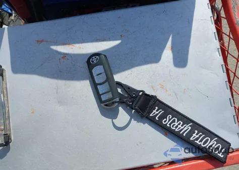 2017 Toyota Yaris Ia из США, поврежденный, VIN 3MYDLBYV8HY194476